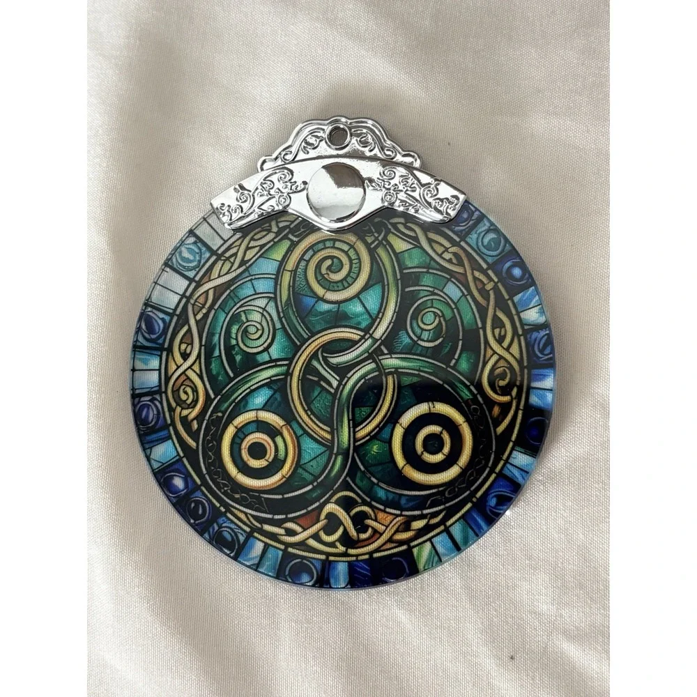 Traditional Round Celtic Knot Ornament Round Blue and Green
